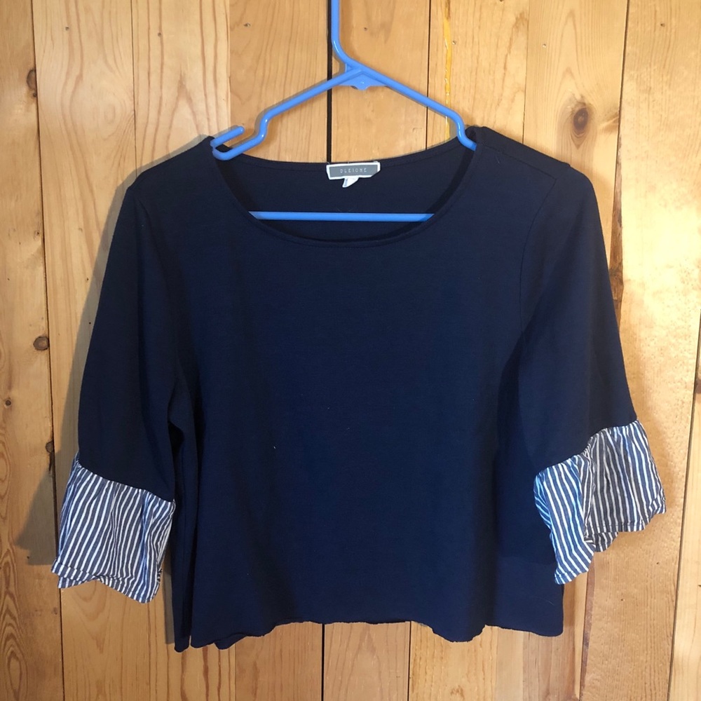Navy crop top
